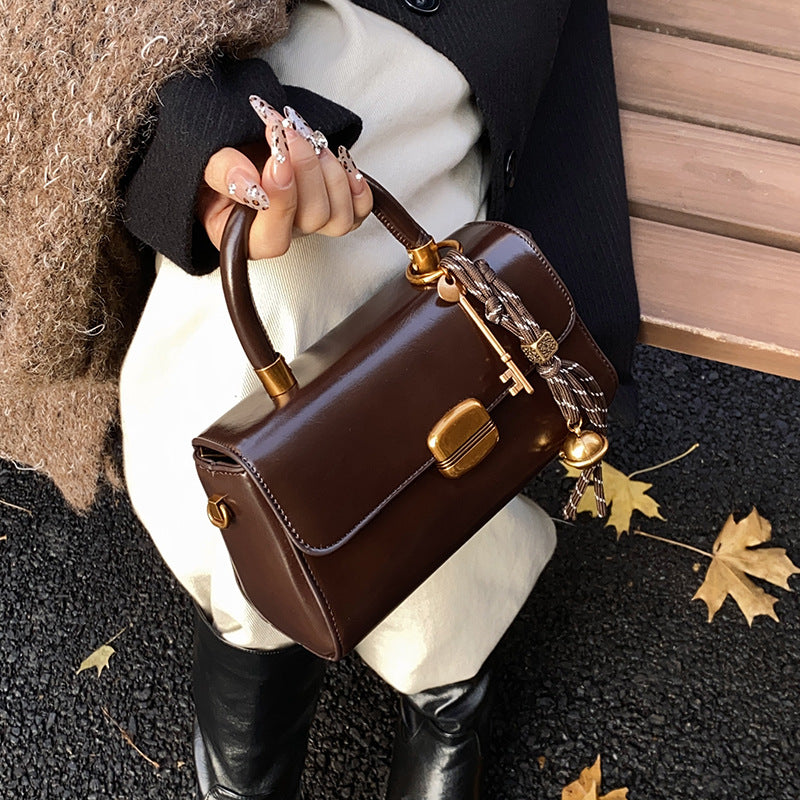South Korea High-end Retro Bag Women's 2024 New Autumn And Winter All-match Crossbody Bag Fashionable Portable Small Square Bag Trendy