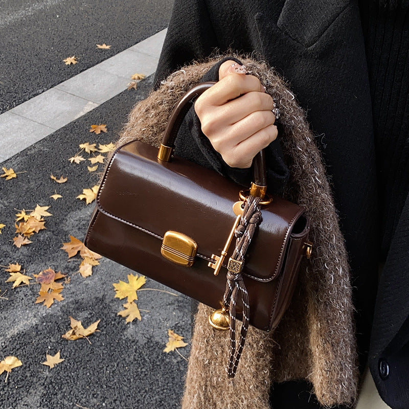 South Korea High-end Retro Bag Women&#039;s 2024 New Autumn And Winter All-match Crossbody Bag Fashionable Portable Small Square Bag Trendy