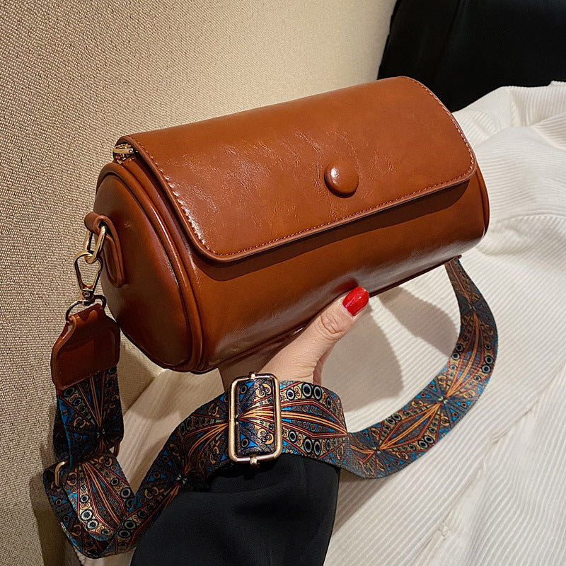 Vintage Niche Women&#039;s Small Bag 2023 Trendy Spring Season Versatile Wide Strap Single Shoulder Slant Cross Cylinder Bag