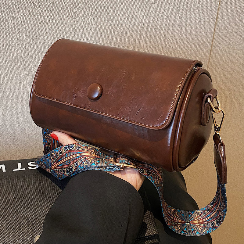 Vintage Niche Women&#039;s Small Bag 2023 Trendy Spring Season Versatile Wide Strap Single Shoulder Slant Cross Cylinder Bag