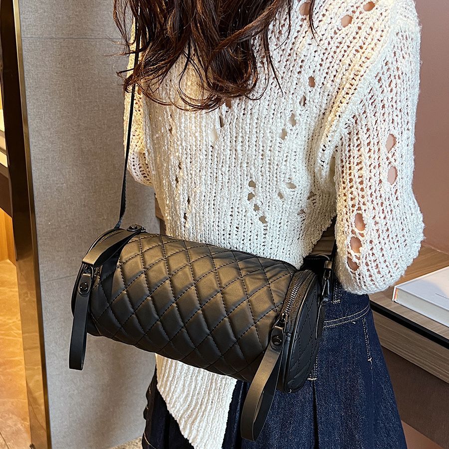 Rhomboid Cylinder Bag Women&#039;s Crossbody Bag Pillow Bag Oxford Cloth Nylon Cloth 2023 New Bucket Bag Checkerboard Popular Style